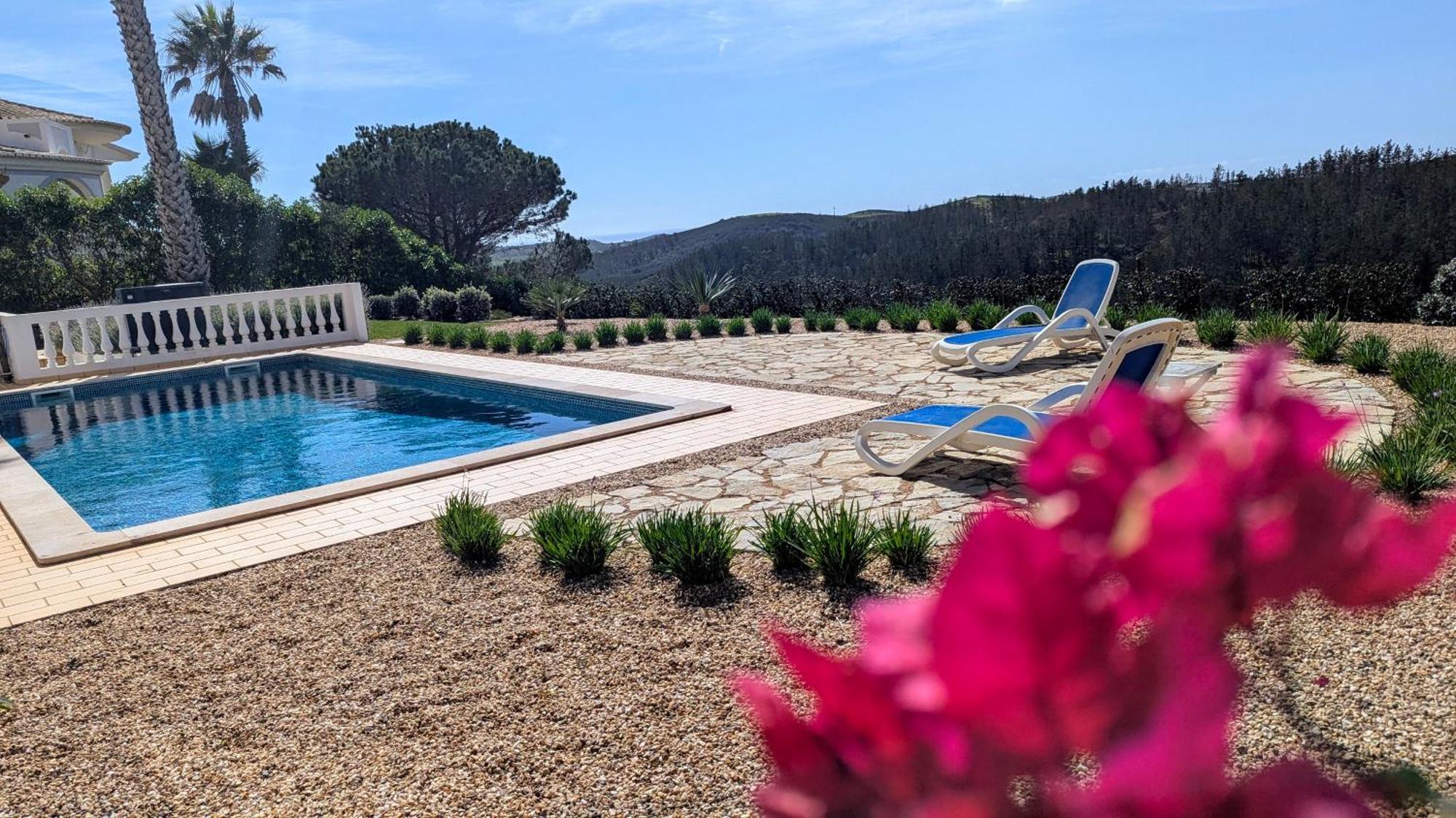 Stunning Villa With Pool & View Near Beach Budens Exteriör bild