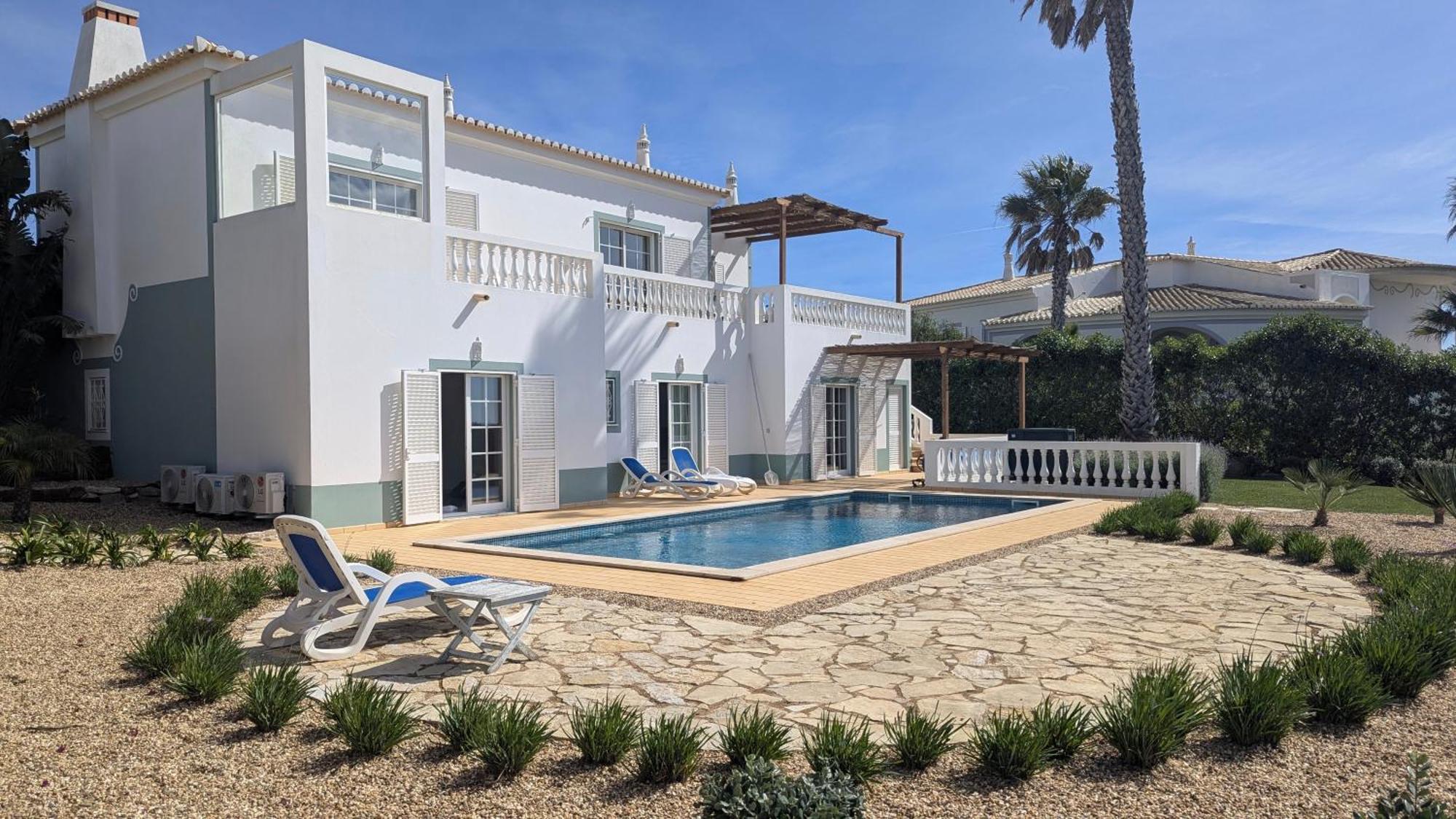 Stunning Villa With Pool & View Near Beach Budens Exteriör bild